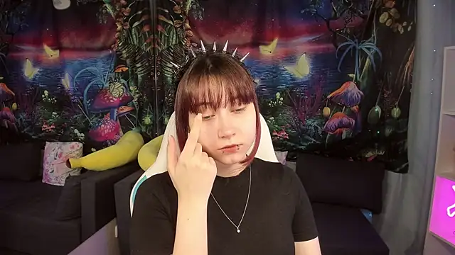 ClaraParks online show from April 9, 7:52 pm