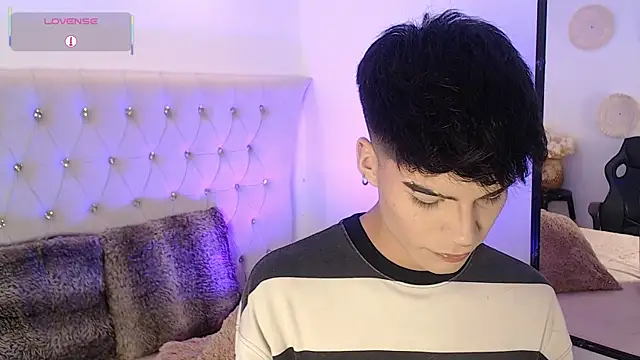 Dulcey  online show from January 11, 5:45 am