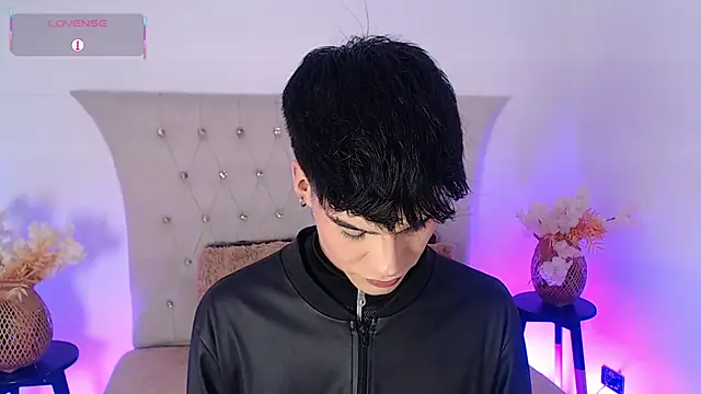 Dulcey  online show from January 13, 5:13 am