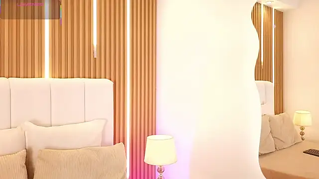 Dulcey  online show from April 8, 4:23 am