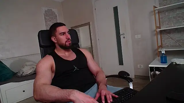 IvanHydee online show from March 27, 5:46 am