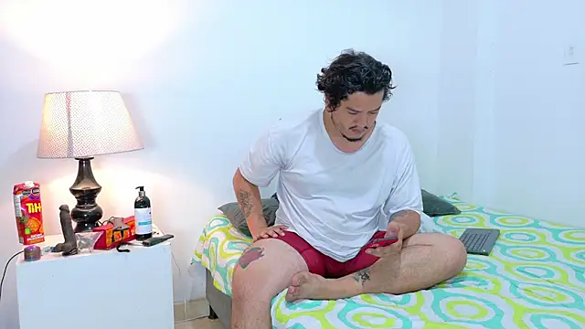 RoxyandAron2 online show from July 14, 11:38 am
