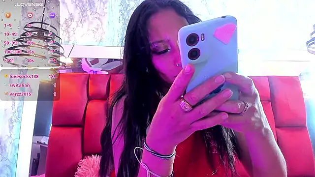 Snapshot of Sheilly_brown chatting on February 12, 7:42 pm Sheilly brown online show from February 12, 7:42 pm