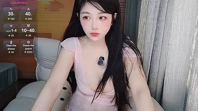 Coco--01 online show from May 19, 12:49 am