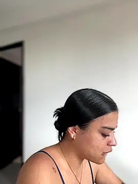 JuanitaMore01 online show from November 11, 7:14 pm