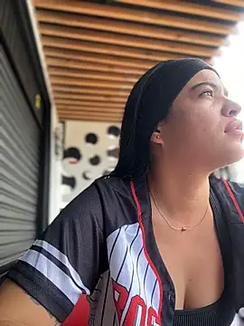 JuanitaMore01 online show from June 11, 7:34 pm