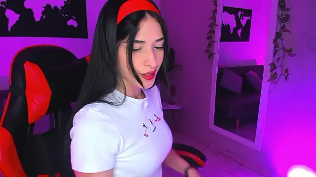 ZoeValencia1 online show from February 3, 12:10 pm