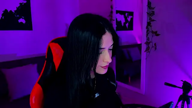 Snapshot of ZoeValencia1 chatting on March 6, 12:34 pm ZoeValencia1 online show from March 6, 12:34 pm