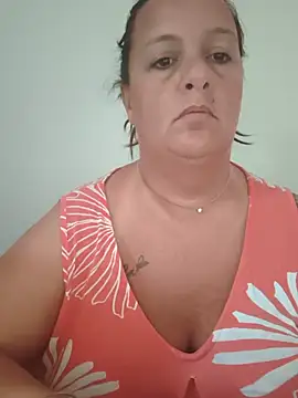 Snapshot of LaReginaNera chatting on June 2, 7:10 am LaReginaNera online show from June 2, 7:10 am