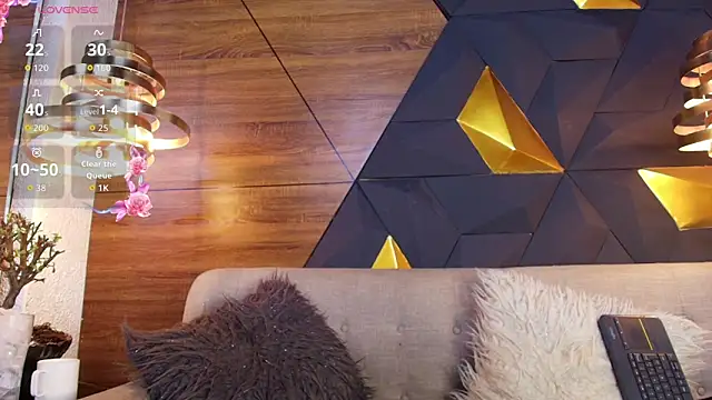 ly lulu online show from March 26, 11:05 am