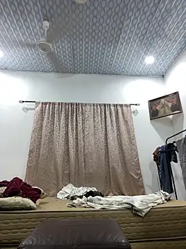 Snapshot of madakraah1 chatting on October 24, 6:21 am madakraah1 online show from October 24, 6:21 am