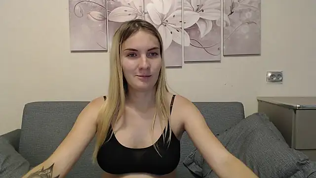 Snapshot of ProstoMaria chatting on October 1, 10:21 am ProstoMaria online show from October 1, 10:21 am