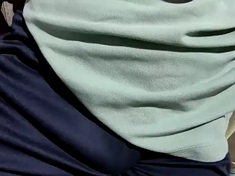 junior648xh online show from February 6, 10:24 pm