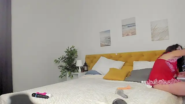 Kira Adler online show from November 18, 1:11 am