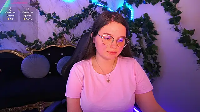 SophieDreamss online show from November 15, 3:08 pm