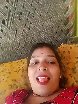 Snapshot of Samiya-143 chatting on November 12, 8:26 am Samiya-143 online show from November 12, 8:26 am
