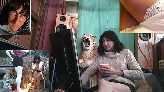 Snapshot of SissiDomination chatting on February 5, 8:46 pm SissiDomination online show from February 5, 8:46 pm