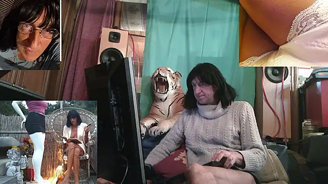 Snapshot of SissiDomination chatting on February 10, 6:01 pm SissiDomination online show from February 10, 6:01 pm