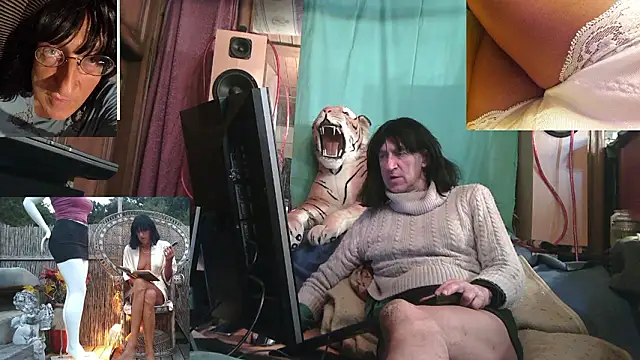 Snapshot of SissiDomination chatting on February 23, 11:57 pm SissiDomination online show from February 23, 11:57 pm