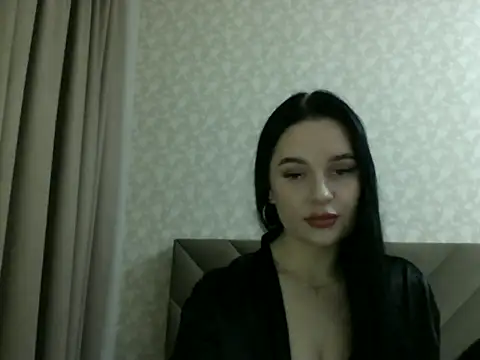 Snapshot of Lulii24 chatting on October 24, 5:20 pm Lulii24 online show from October 24, 5:20 pm