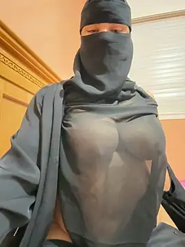 Snapshot of _Laiali_ chatting on September 17, 11:56 am Laiali online show from September 17, 11:56 am