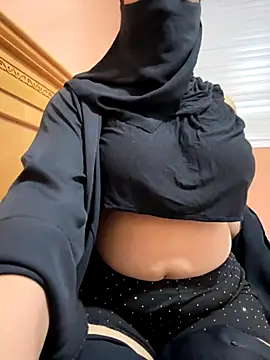 Snapshot of _Laiali_ chatting on September 24, 12:08 pm Laiali online show from September 24, 12:08 pm