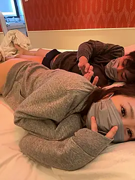 Snapshot of penpen_to_pono chatting on October 19, 12:22 am penpen to pono online show from October 19, 12:22 am