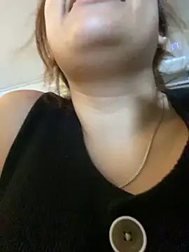 Snapshot of MacarenaRosse chatting on September 19, 7:03 pm MacarenaRosse online show from September 19, 7:03 pm