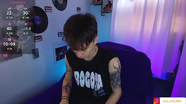 Snapshot of Nick_Bangover_ chatting on November 3, 5:03 pm Nick Bangover  online show from November 3, 5:03 pm