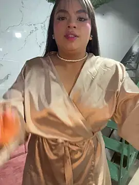 Snapshot of Karina_Andrade chatting on May 20, 7:09 pm Karina Andrade online show from May 20, 7:09 pm