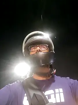 Snapshot of YoursThickDick chatting on October 1, 4:24 pm YoursThickDick online show from October 1, 4:24 pm