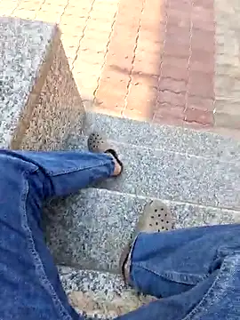 Snapshot of YoursThickDick chatting on October 16, 3:07 am YoursThickDick online show from October 16, 3:07 am