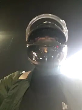 Snapshot of YoursThickDick chatting on October 28, 3:47 pm YoursThickDick online show from October 28, 3:47 pm