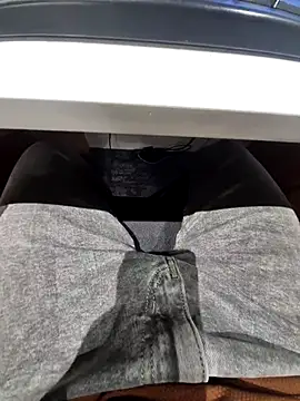 YoursThickDick online show from April 28, 6:29 am