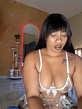 Naomi jhonson online show from April 17, 7:50 pm