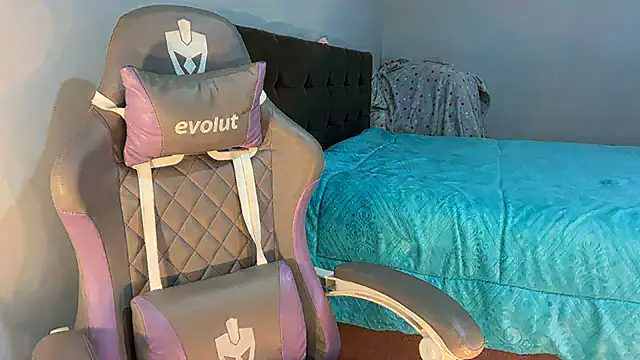 bellana20 online show from March 21, 5:16 pm