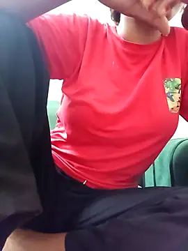 Snapshot of kissujaan chatting on September 24, 6:22 pm kissujaan online show from September 24, 6:22 pm