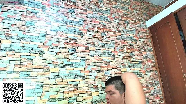 Snapshot of naomi_campbel_ chatting on June 12, 1:54 pm naomi campbel online show from June 12, 1:54 pm