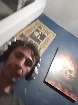 githot online show from November 1, 7:43 am