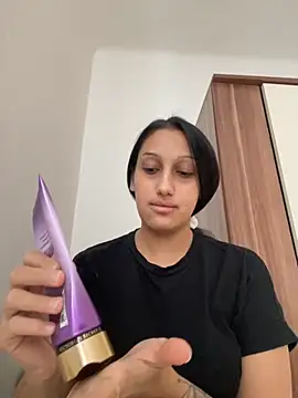 Snapshot of szabina07 chatting on November 8, 11:54 am szabina07 online show from November 8, 11:54 am