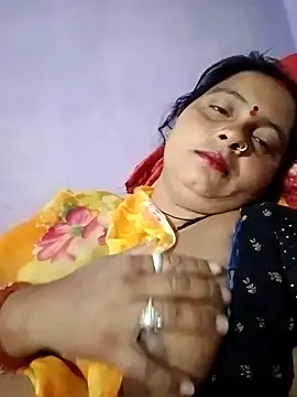 Snapshot of Hot_komal1 chatting on April 23, 10:34 pm Hot komal1 online show from April 23, 10:34 pm
