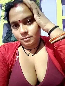 Snapshot of Hot_komal1 chatting on April 24, 10:45 pm Hot komal1 online show from April 24, 10:45 pm