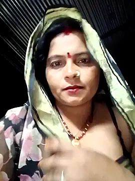 Snapshot of Hot_komal1 chatting on June 13, 6:50 pm Hot komal1 online show from June 13, 6:50 pm