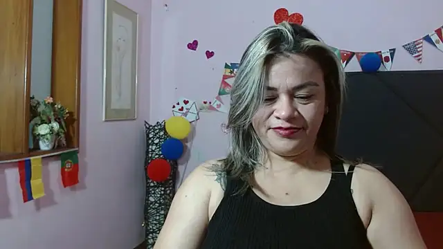 Snapshot of pamela_echeverria chatting on July 16, 11:27 am pamela echeverria online show from July 16, 11:27 am