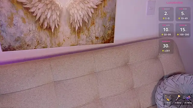 Sofia Stanley online show from March 18, 3:42 am