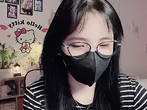 keelinnn19 online show from December 15, 6:56 pm