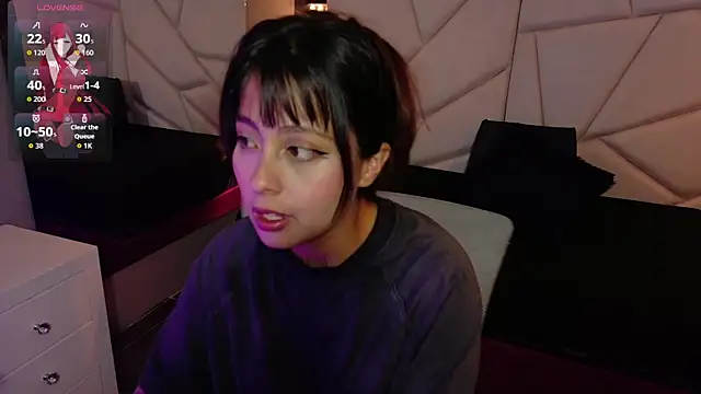 sophiaa 7 online show from November 10, 11:20 am