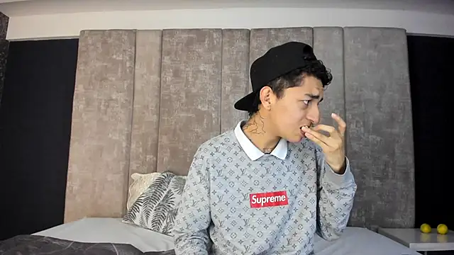 NickandAbby  online show from February 20, 7:25 pm