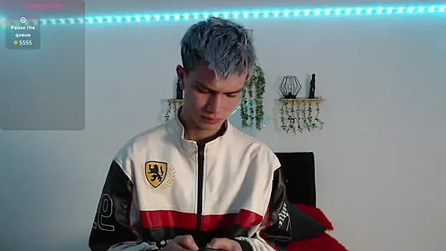 nicktorn online show from April 13, 1:27 pm