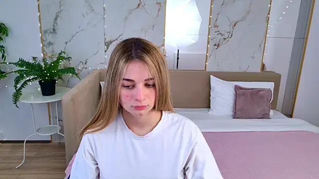 SweetyLicky online show from May 10, 3:06 pm